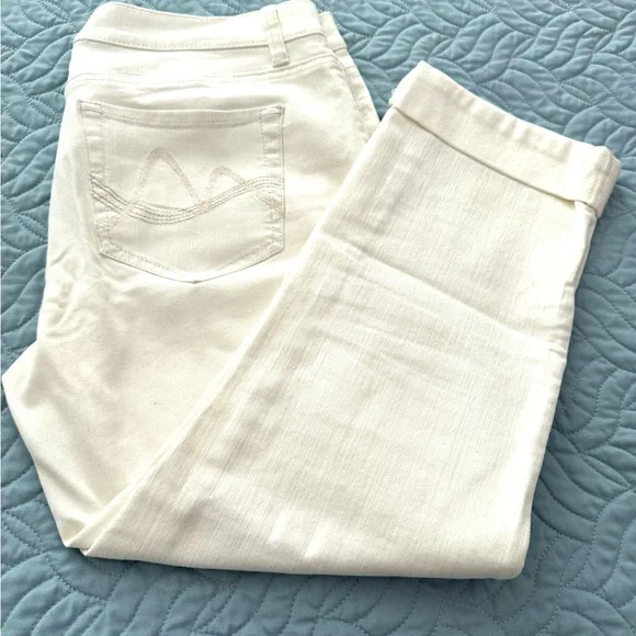 New York & Company Low Rise Straight Leg Classic White Womens Jean Capris Size 6 - Picture 4 of 4
